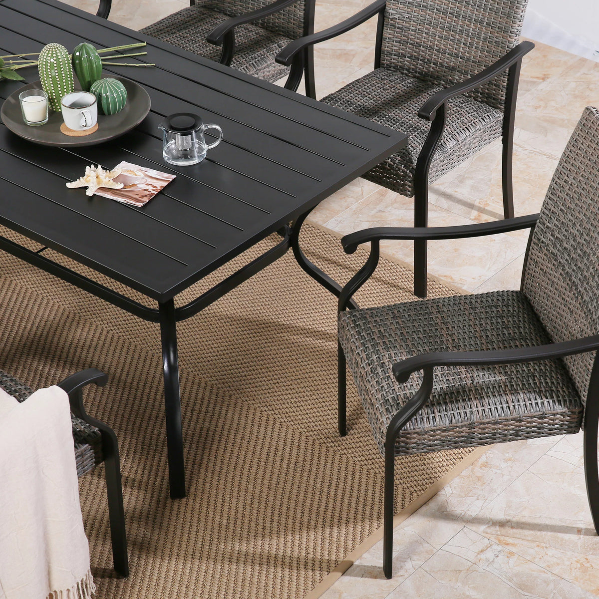 6-Person Metal Rattan Patio Dining Set with Umbrella Hole Y8335