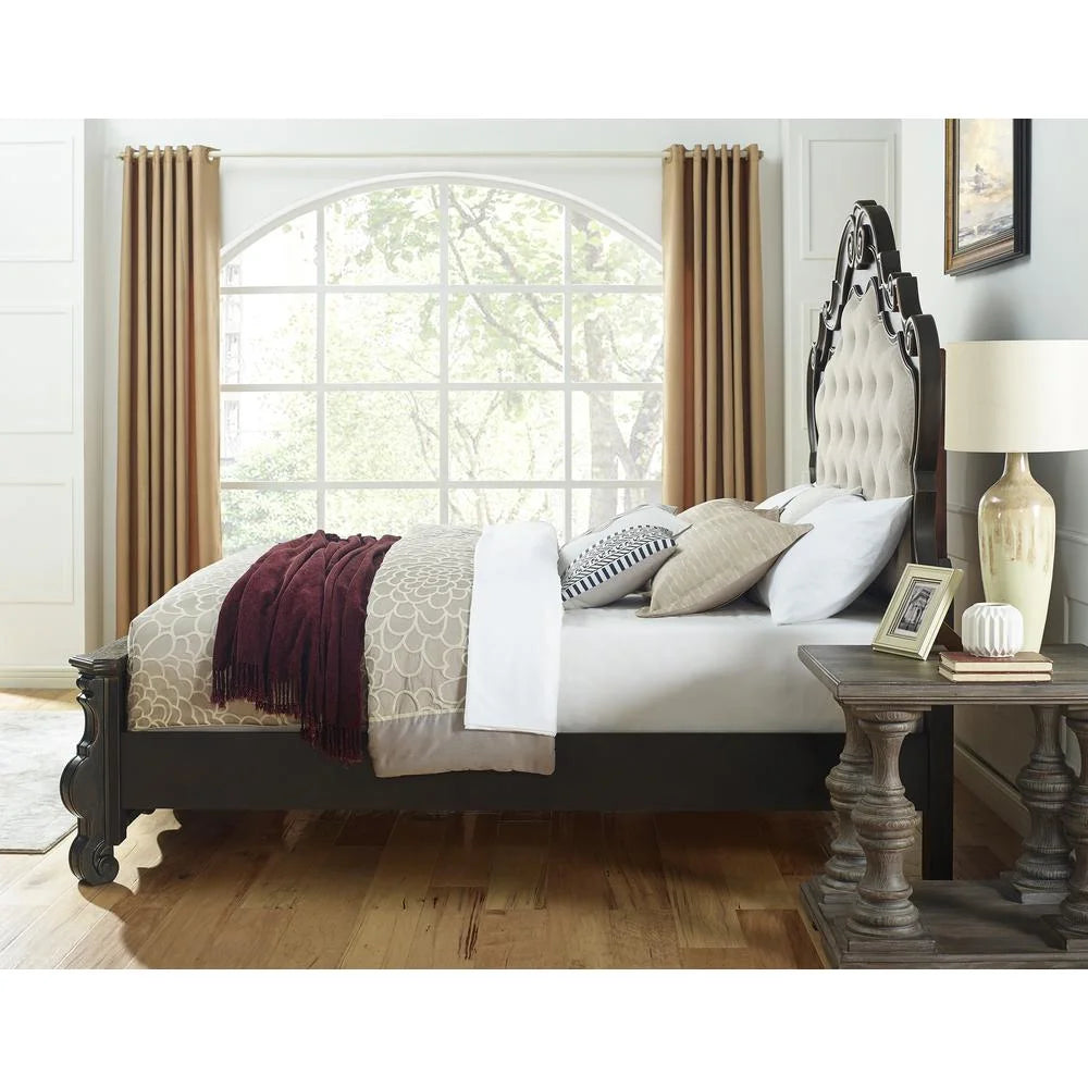 Queen 4-Piece Wood Panel Bedroom Set X5136