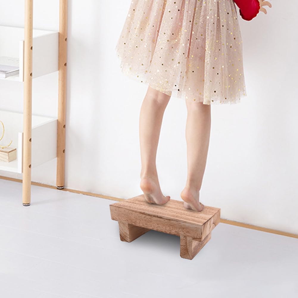 Wood Step Stool V979026