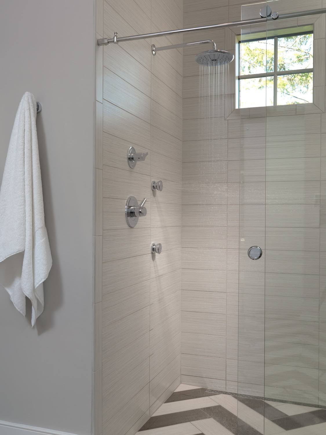 Polished Brass Single-Setting Shower Head N395