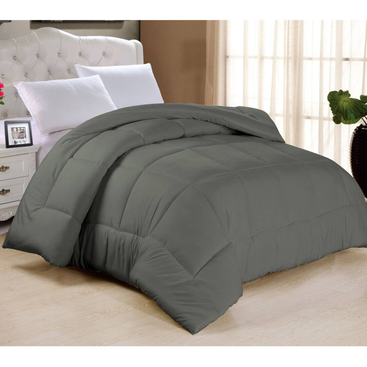 Grey King Down Alternative Comforter Y839251