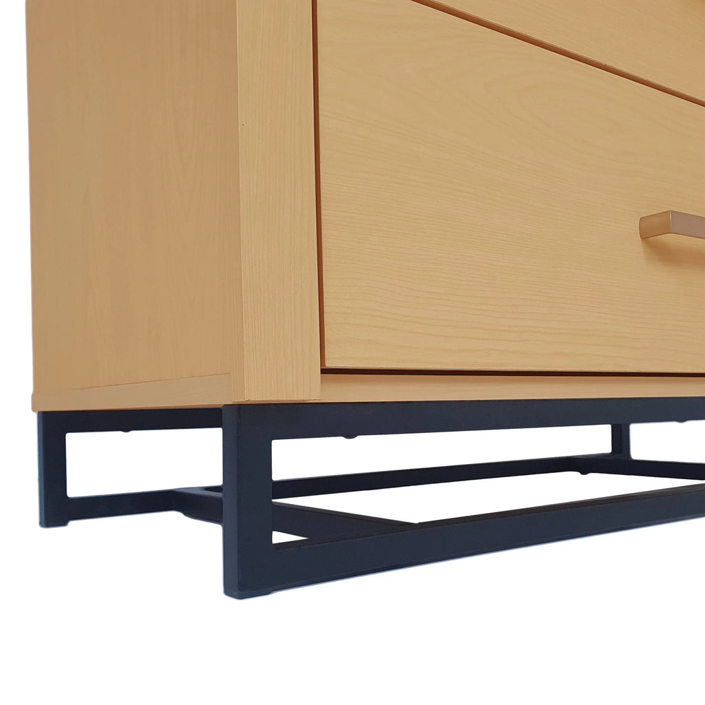 Faux Wood 5 Drawer Dresser J8482