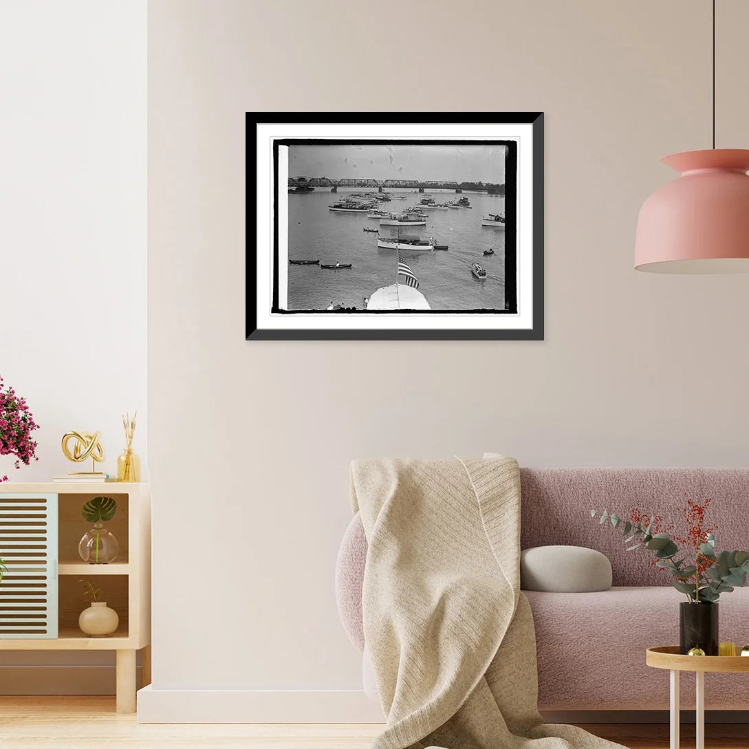 Framed Print 17-7/8" x 21-7/8" X580