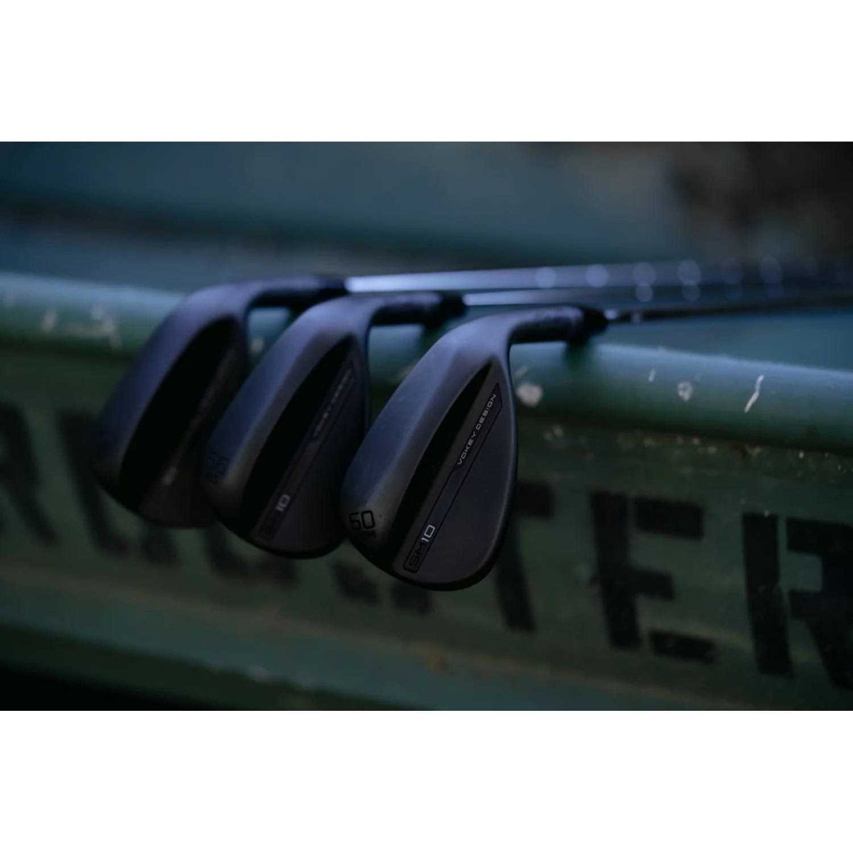Jet Black Wedge E96568