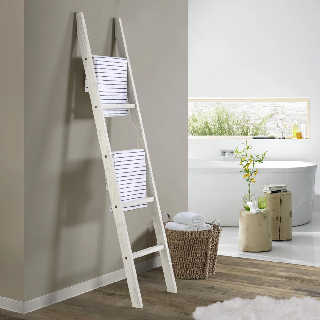 White Distressed Wood Blanket Ladder E2020