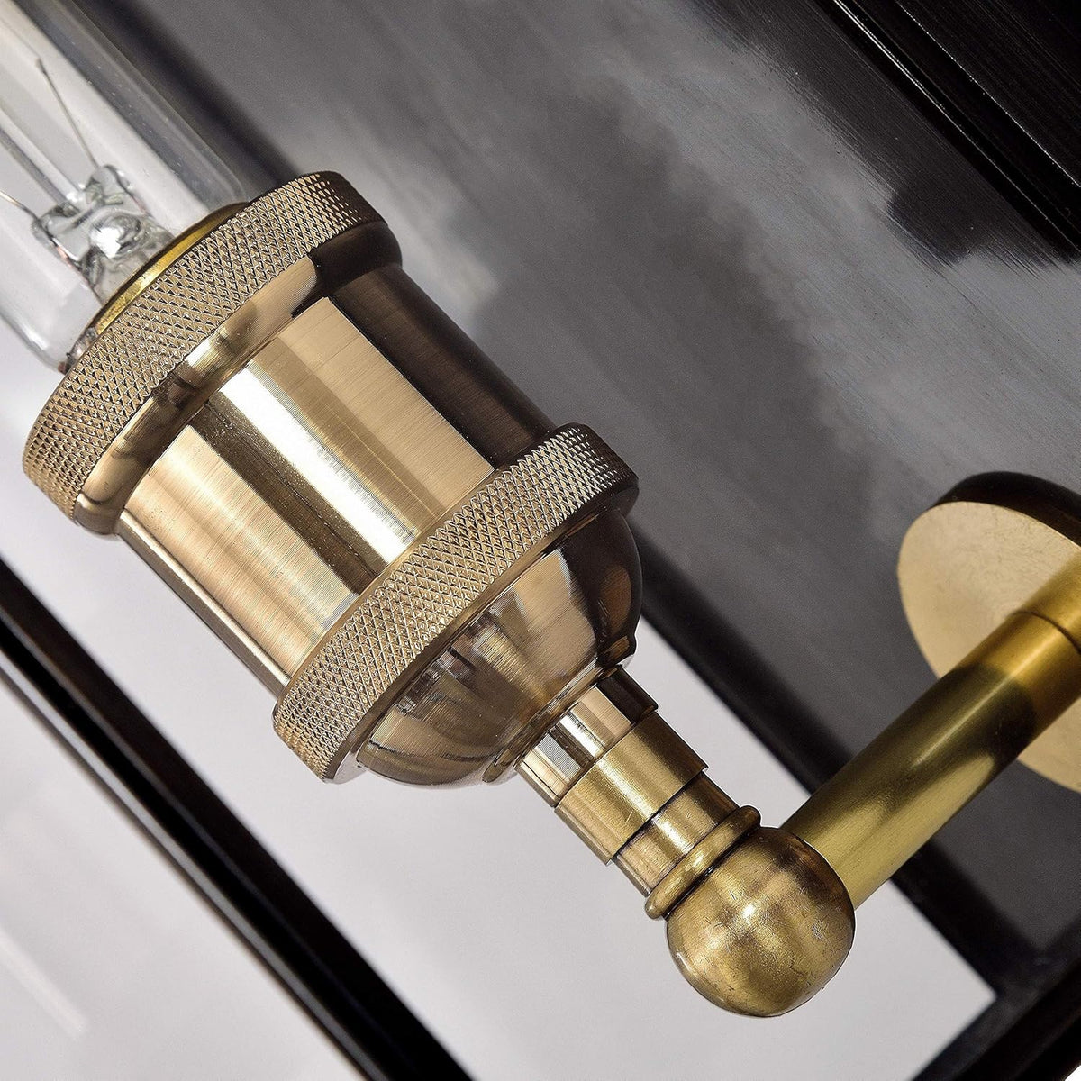 Brass Outdoor Wall Sconce with Clear Tempered Glass R800733