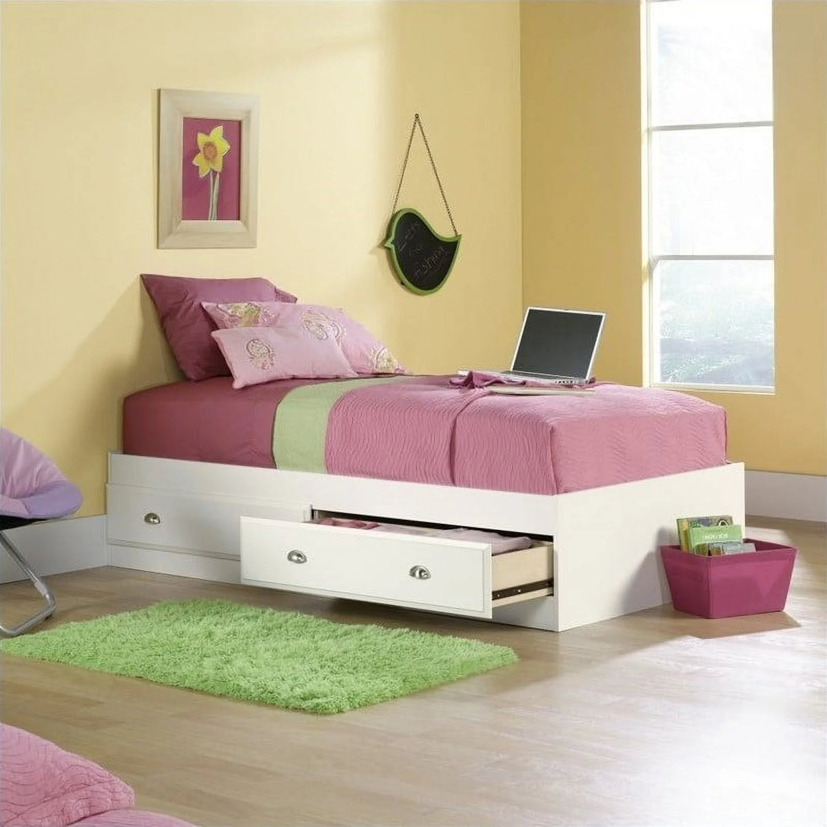 Twin Mates Bed in Soft White D301421