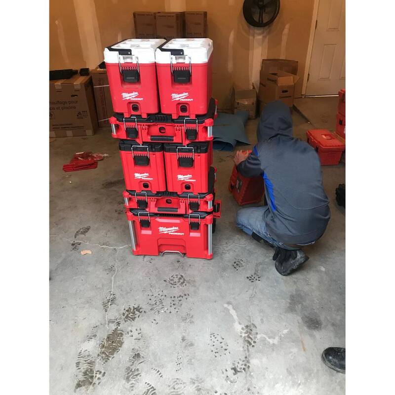 Red Compact Cooler F231