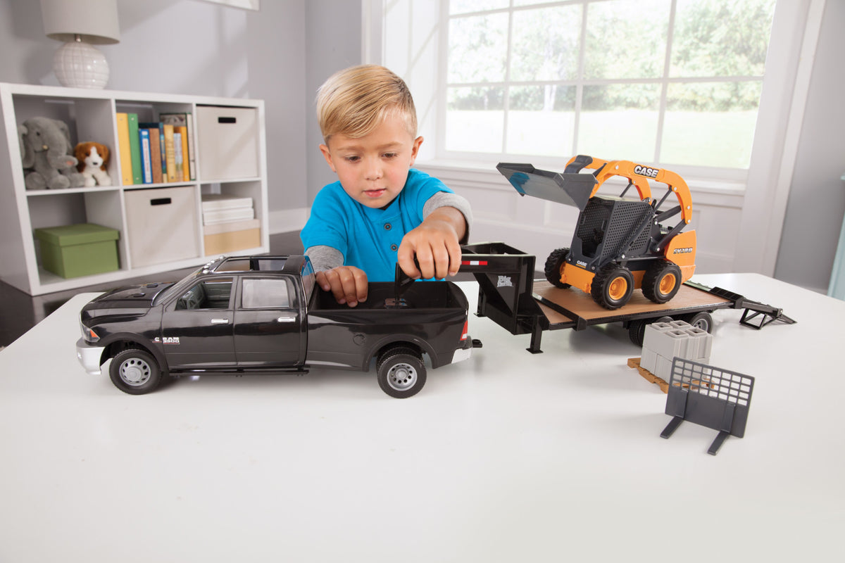 1:16 Scale Ram 3500 with Gooseneck Trailer and Case Construction SV280 Skid Steer Y165908