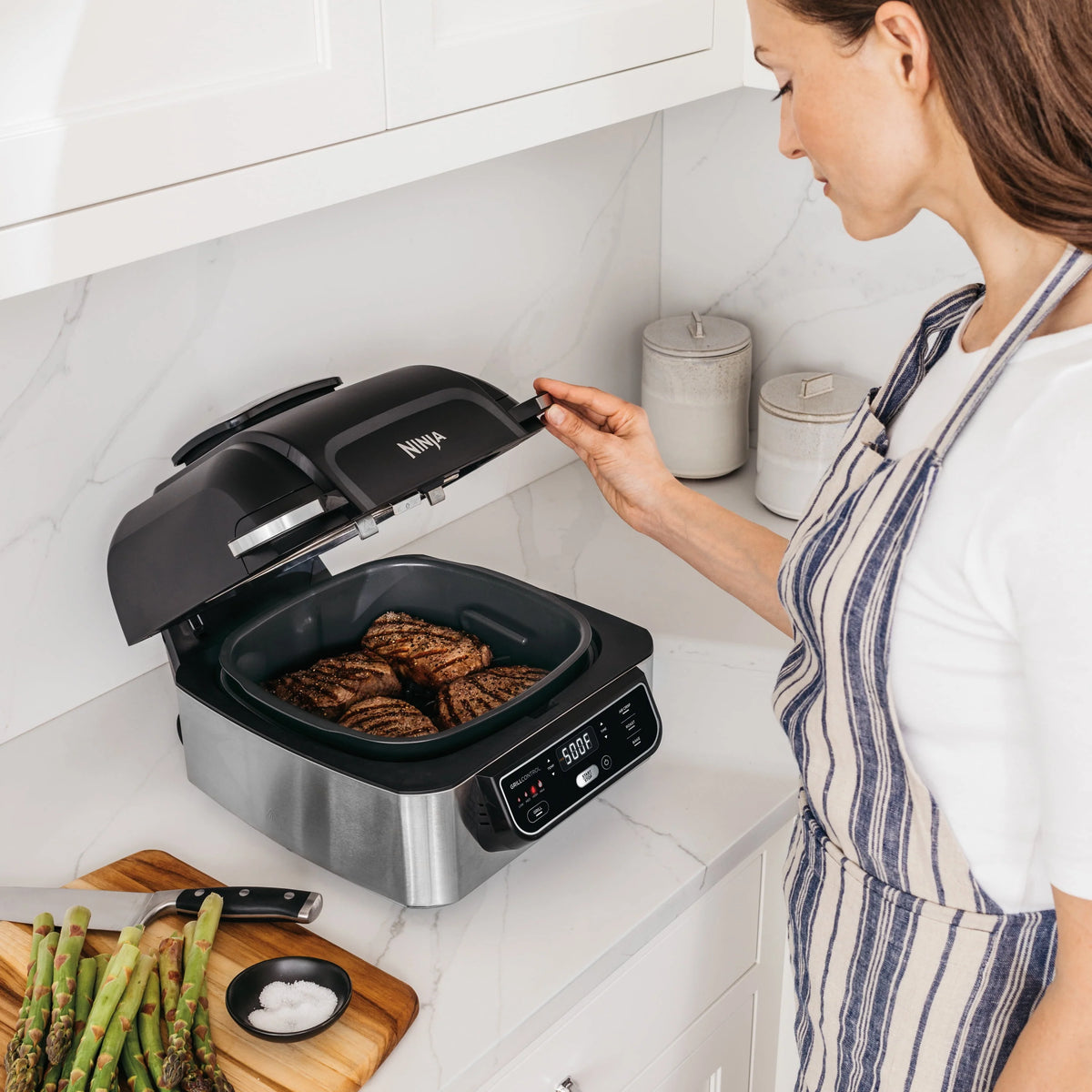 4-in-1 Indoor Grill with 4-qt Air Fryer W59433